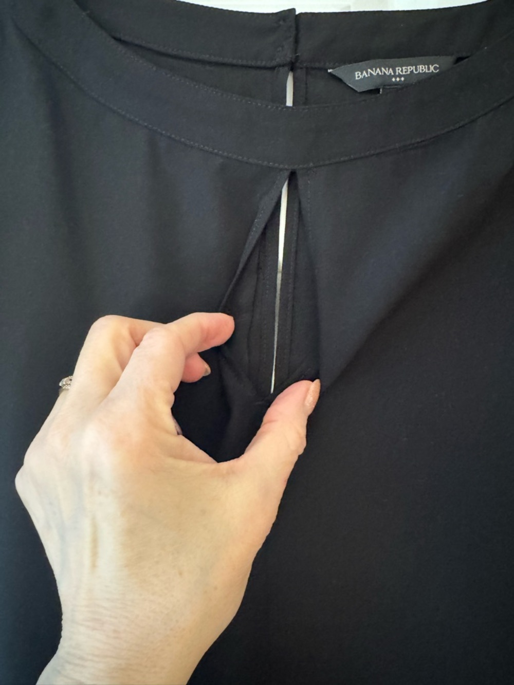 Banana Republic Black Short-Sleeve Blouse with Keyhole Opening